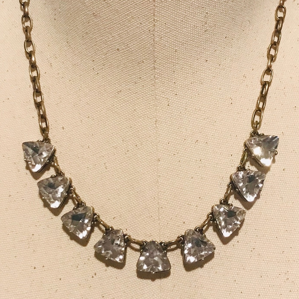 5 for $25 🎁 LOFT Triangle Rhinestone Necklace